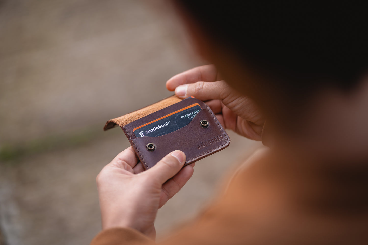 TARJETERO DOS BROCHES